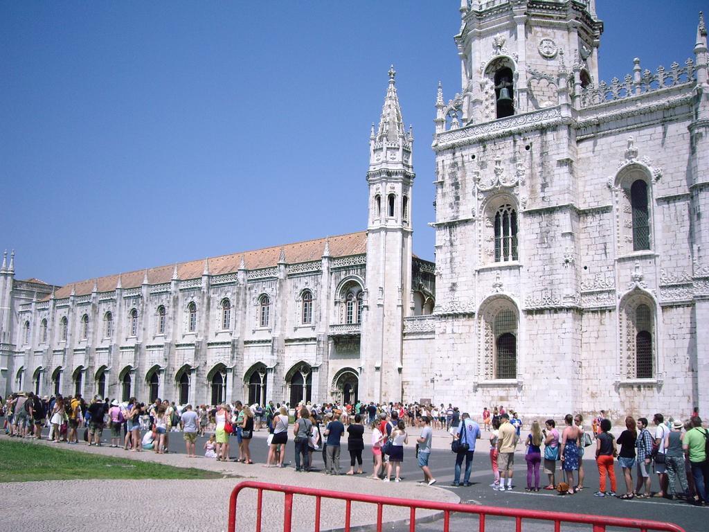 Residencial Camoes Bed & Breakfast Lisboa Dış mekan fotoğraf