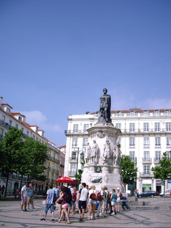 Residencial Camoes Bed & Breakfast Lisboa Dış mekan fotoğraf