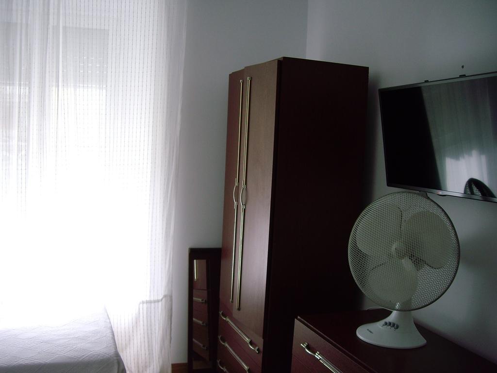 Residencial Camoes Bed & Breakfast Lisboa Oda fotoğraf