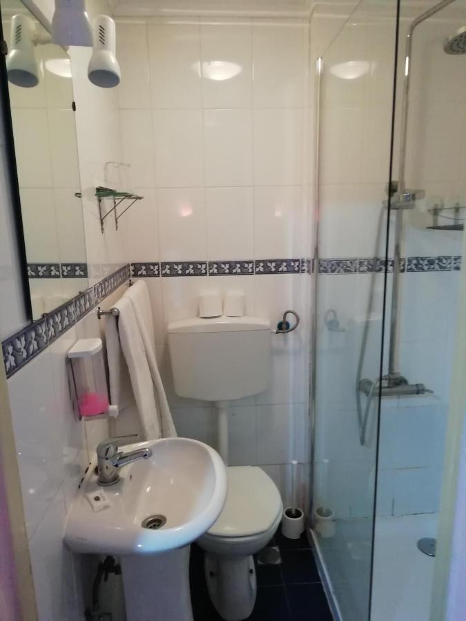 Residencial Camoes Bed & Breakfast Lisboa Dış mekan fotoğraf